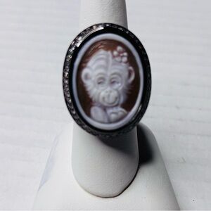 AMEDEO Monkeydeo 25mm Shell Cameo Ring Size 7